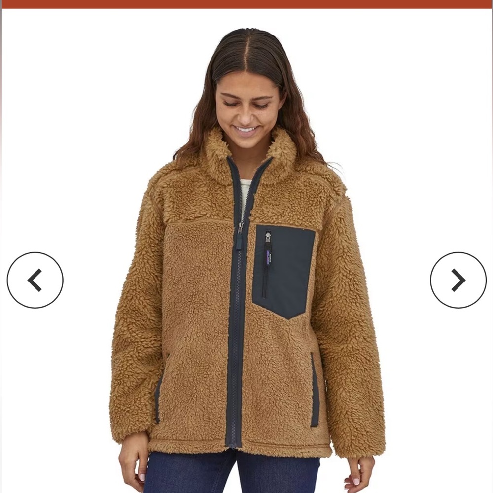 Patagonia teddy bear lined coat. Took tag off wore 3 times. No flaws at all